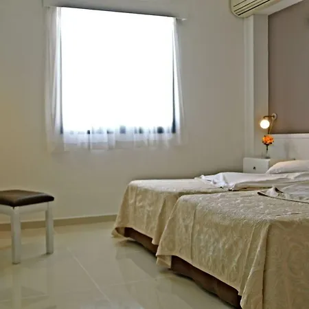 Aparthotel Hilltop Gardens Paphos