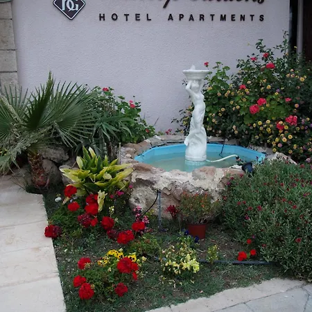 Aparthotel Hilltop Gardens Paphos
