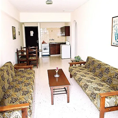 Hilltop Gardens Aparthotel Paphos