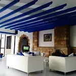 Hilltop Gardens Aparthotel 3*