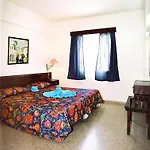 Aparthotel Hilltop Gardens Paphos