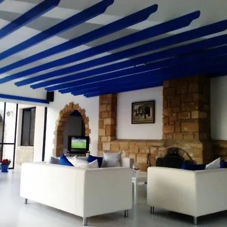 Hilltop Gardens Apart Otel 3*