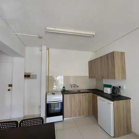 Hilltop Gardens Apart Otel