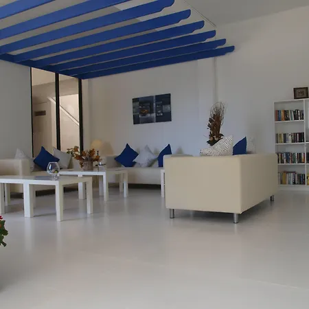 Aparthotel Hilltop Gardens 3*