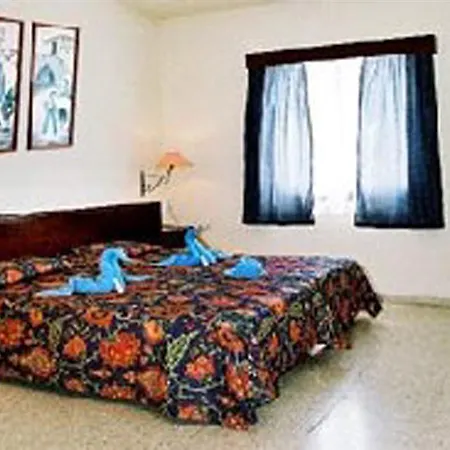 Hotel apartamentowy Hilltop Gardens Pafos