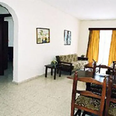 Hotel apartamentowy Hilltop Gardens