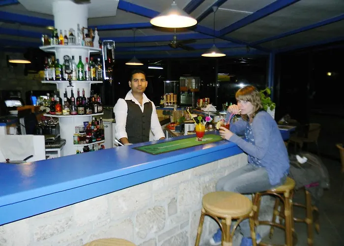 Hilltop Gardens Aparthotel 3*