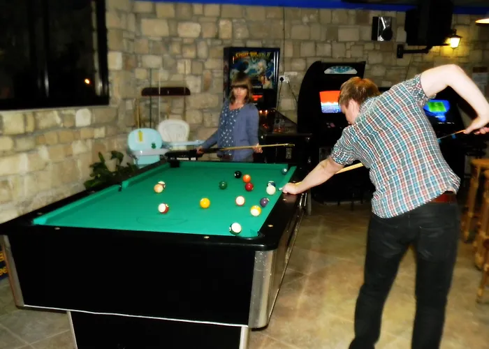 Hilltop Gardens פאפוס