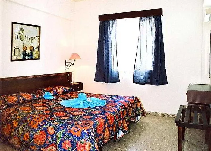 Aparthotel Hilltop Gardens Paphos