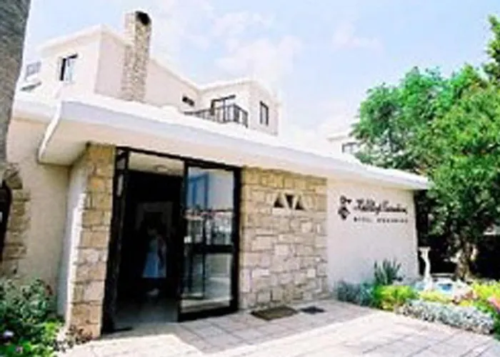 Aparthotel Hilltop Gardens 3*