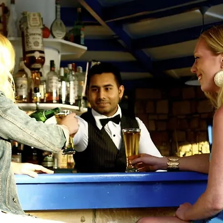 Hilltop Gardens 파포스