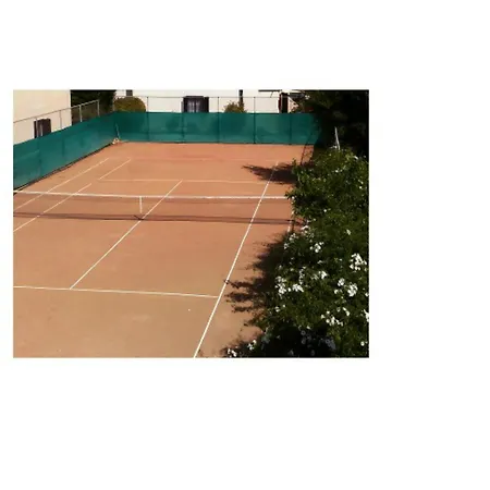 Hilltop Gardens 3* 파포스