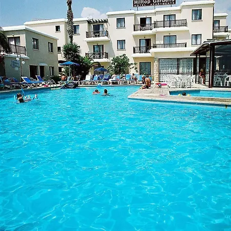 Hilltop Gardens 3*