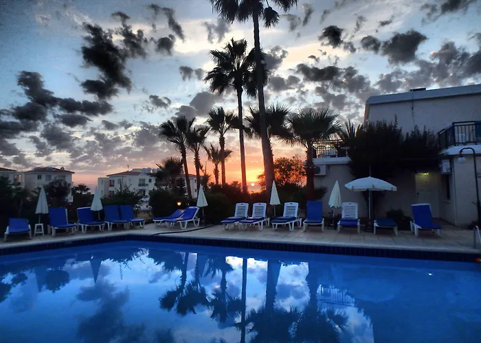 Hotel apartamentowy Hilltop Gardens 3*