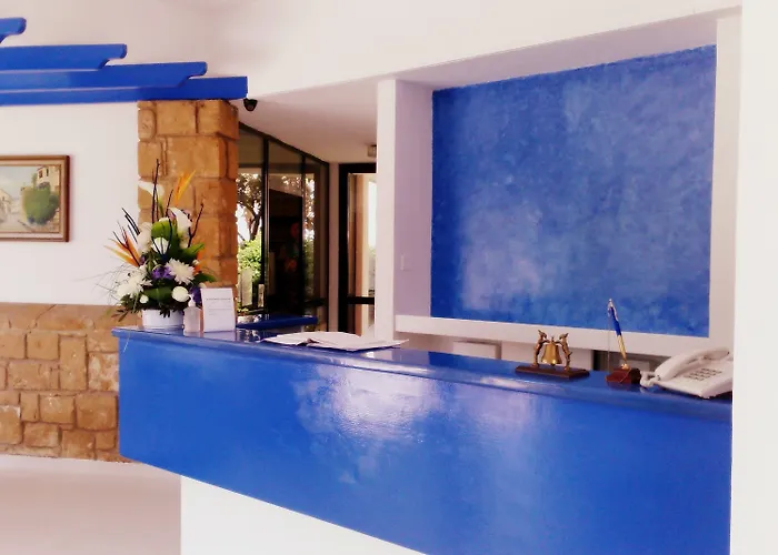 Hotel apartamentowy Hilltop Gardens 3*