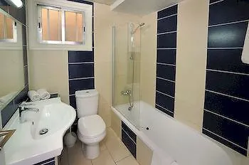 Hotel apartamentowy Hilltop Gardens Pafos