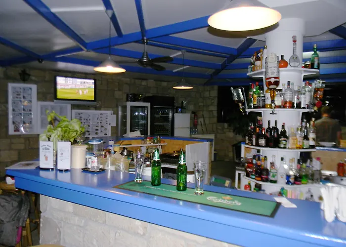 海港花园公寓式酒店 Paphos