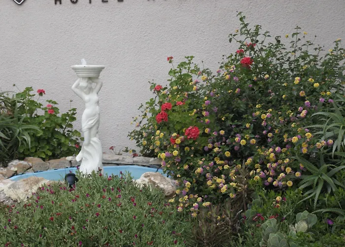 海港花园公寓式酒店 3* Paphos